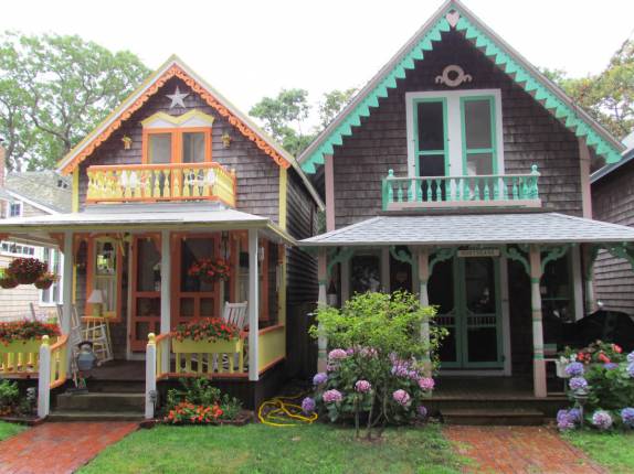 Charmosos cottages centenários de antigo acampamento metodista em Marta´s Vineyard, ao sul de Cape Cod, litoral de Massachusetts, nos Estados Unidos